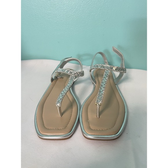 Aldo Silver  Cross Ankle Strap Thong Sandals‎ For Women's Size 7.5 - Picture 1 of 7